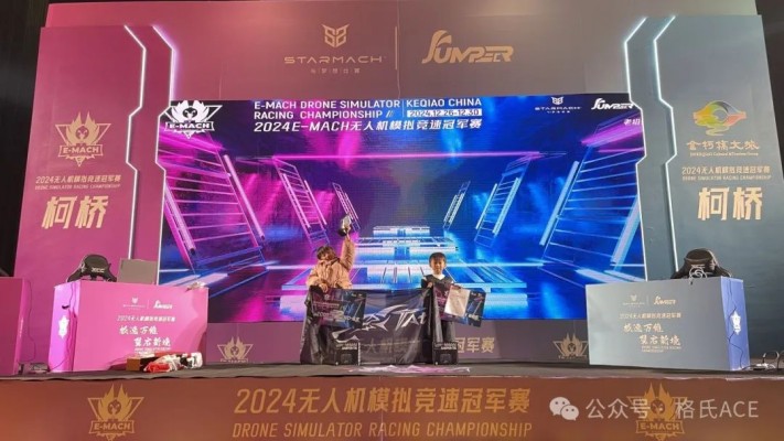 左李可兒、右李明逸