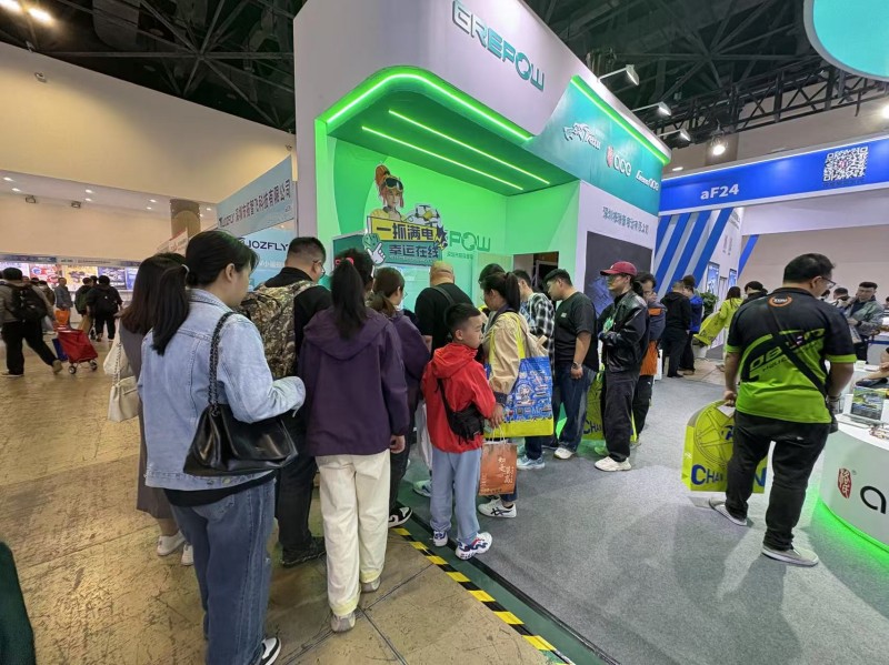 人氣爆棚的娃娃機(jī)抽獎活動